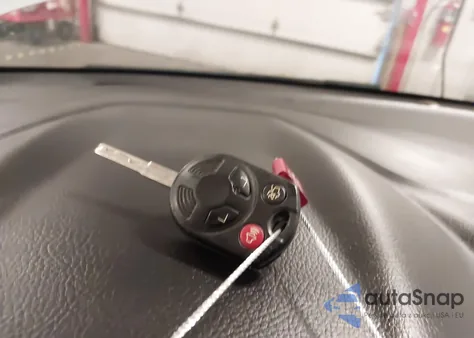 2016 Ford Focus Se z USA, uszkodzony, nr VIN 1FADP3F2XGL361080